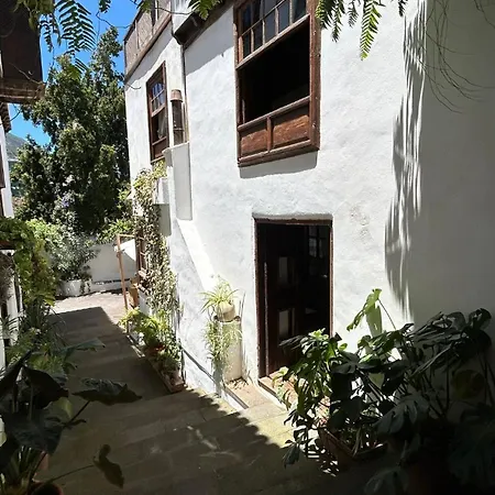 Casa La Aldaba Holiday home