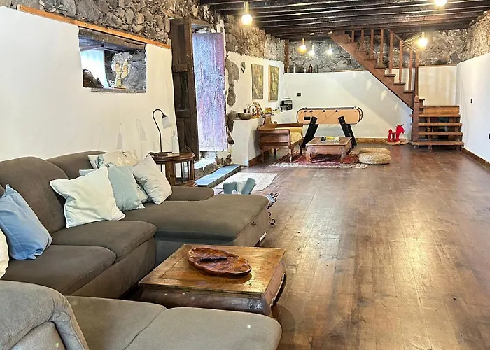 Casa La Aldaba Feriehus