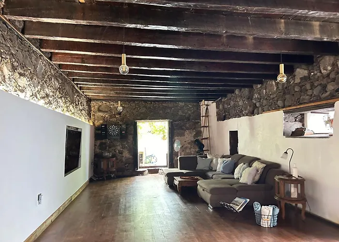 Casa La Aldaba Feriehus *